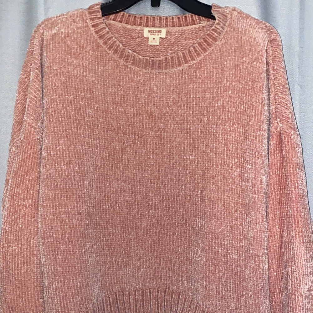 Beautiful soft pink sweater